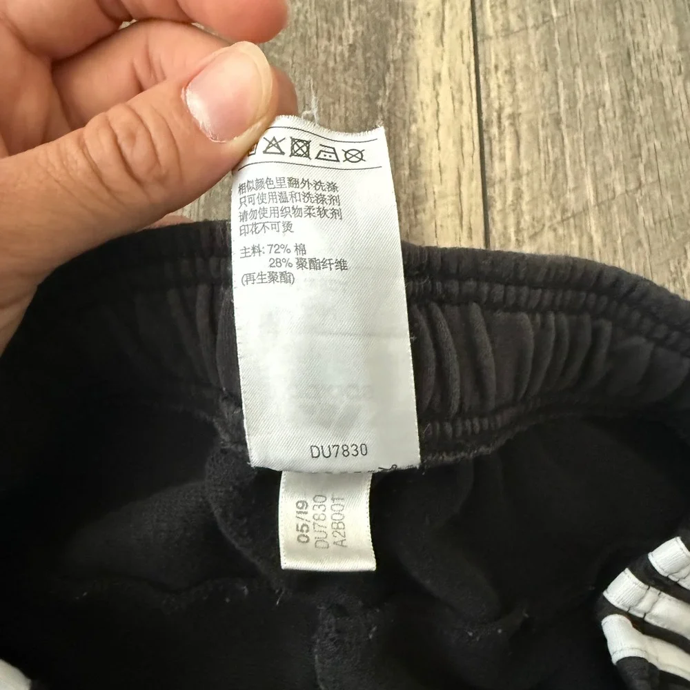 Adidas Essentials 3-Stripes Fleece Shorts Black White DU7830 Mens M Distressed